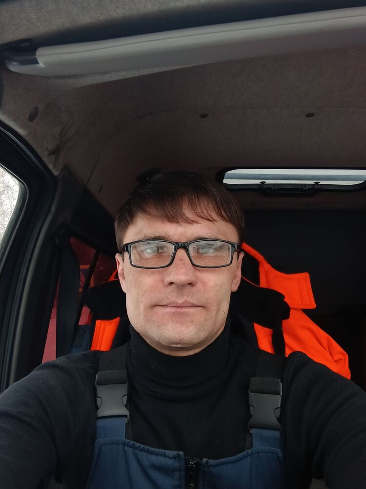  41860560  Dmitry, 39 ,    
