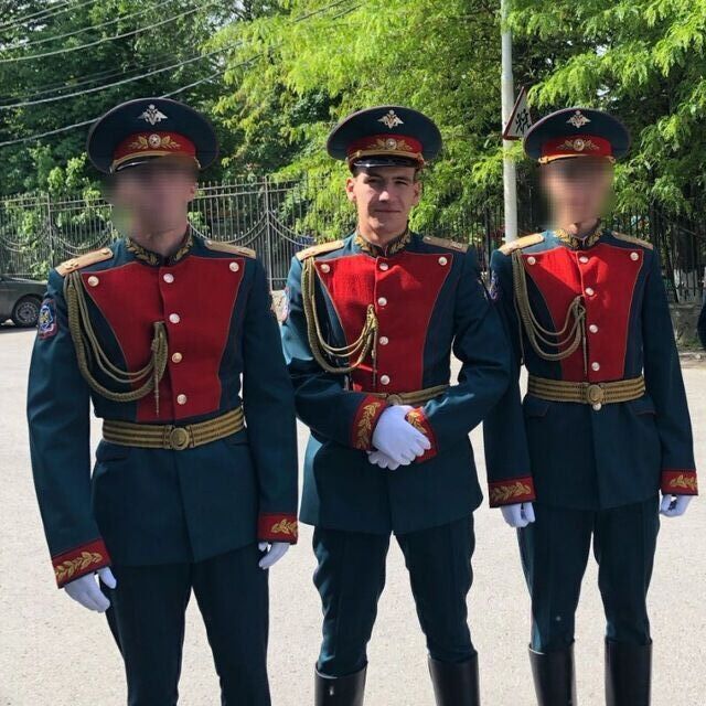  44306810  , 21 ,    