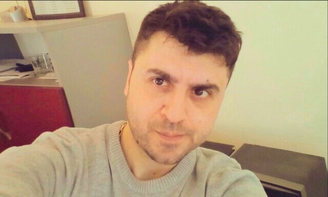  22875490  Julian, 46 ,    