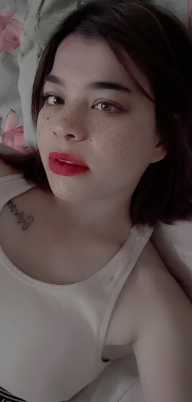  30057830  Lilia, 24 ,    
