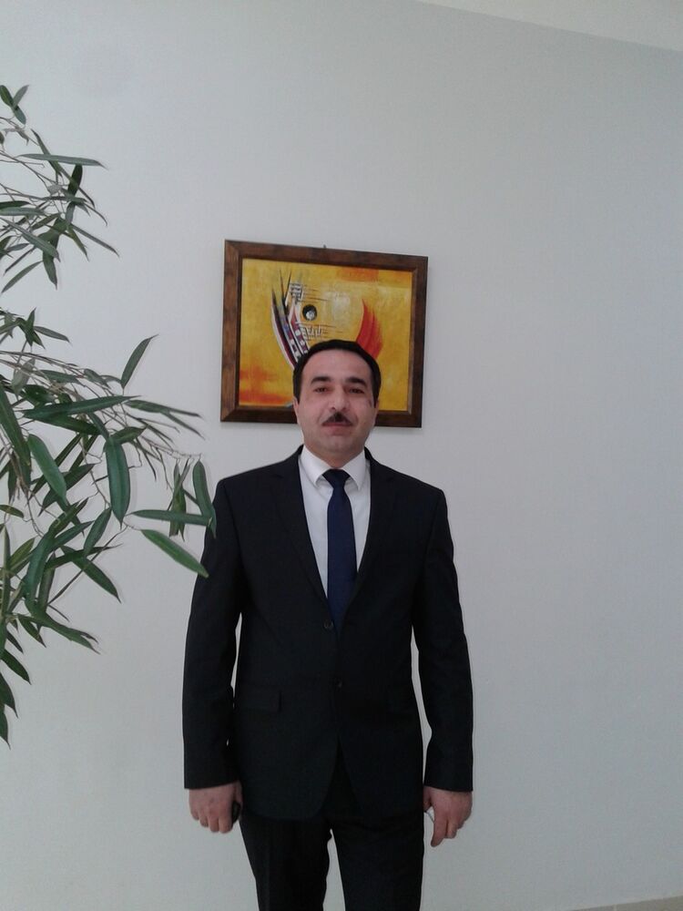  4163530  Shahin, 49 ,    