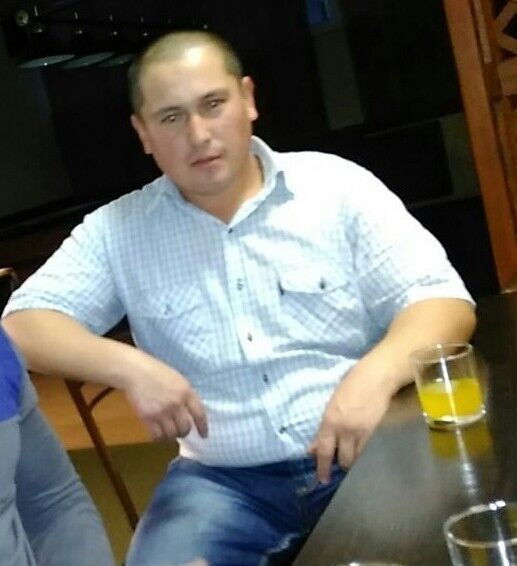  16903250  Oybek, 38 ,    