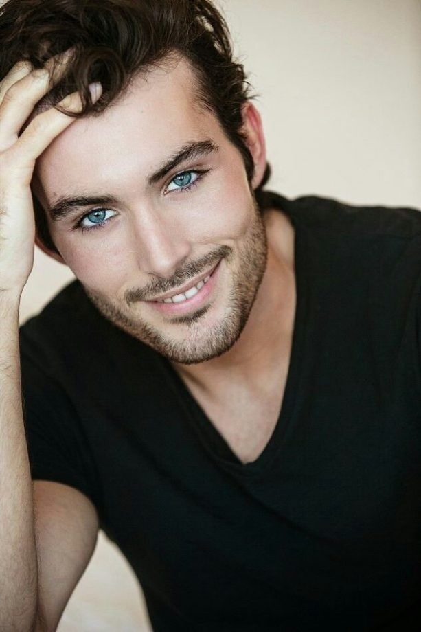  52633700  Roman, 37 ,    