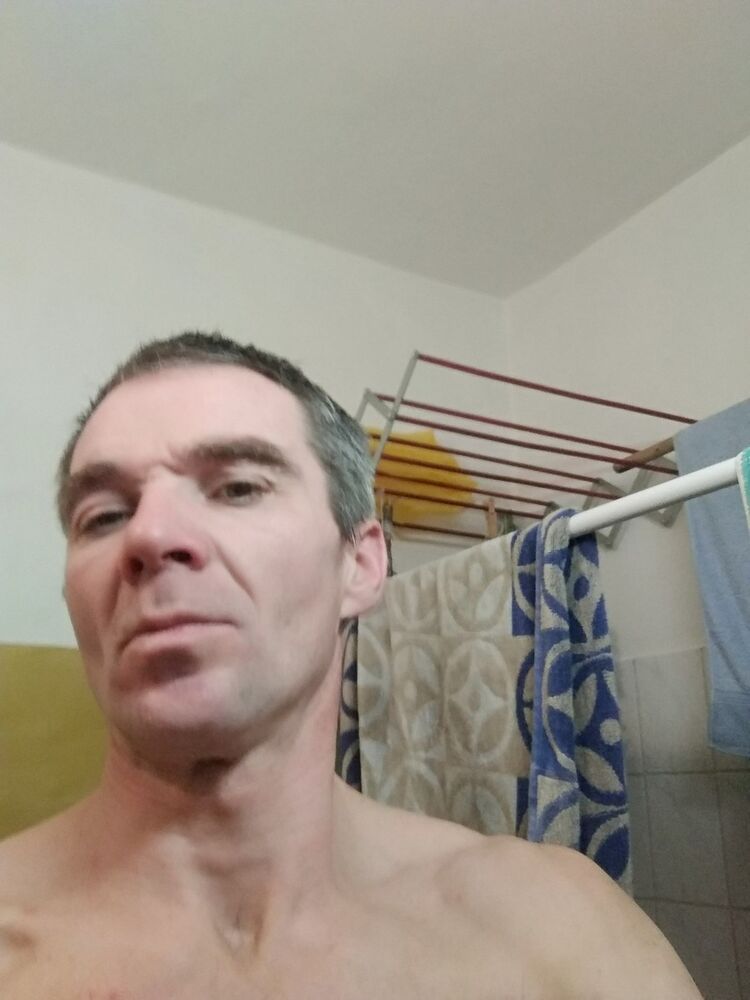  14874050  Robert, 48 ,    