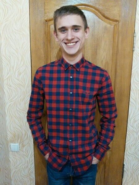  15399150  Vlad, 26 ,     