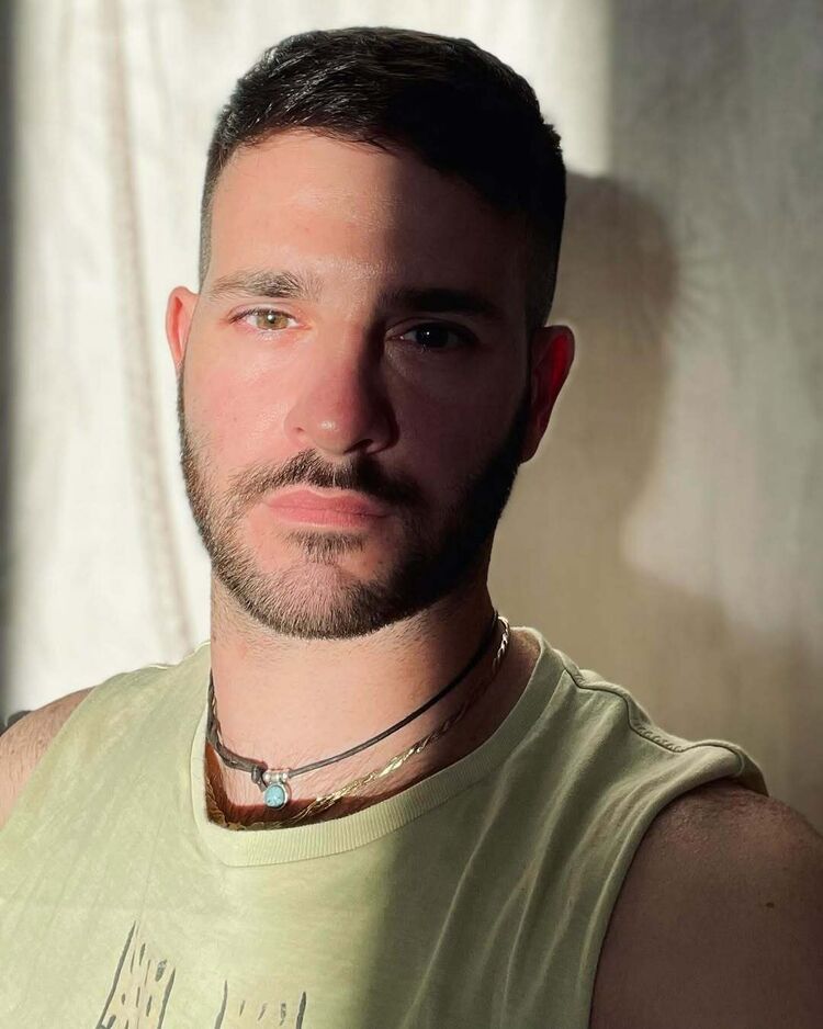 ���� 52537270 ������� ����, 33 ����, ���� ���������� � �����-����������