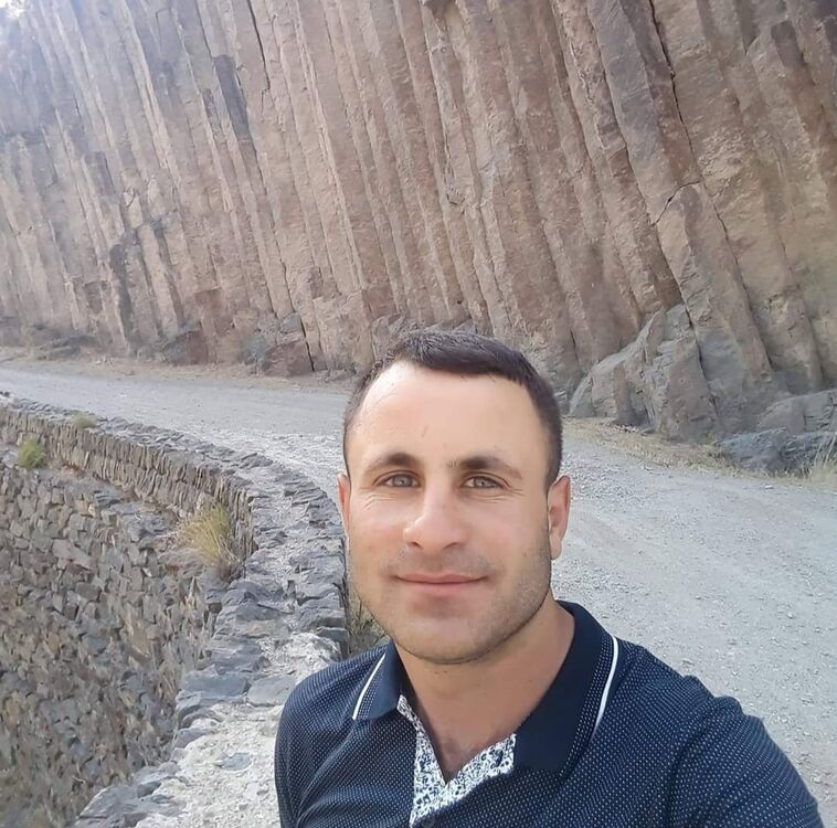  45652400  Arman, 33 ,    -