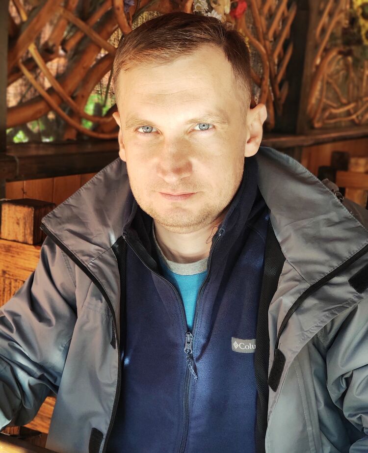  ,   Denis, 38 ,   ,   , c 