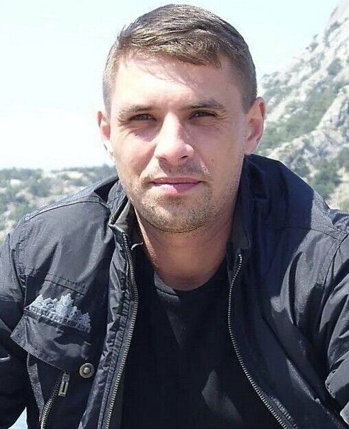  53736270  Alex, 43 ,    
