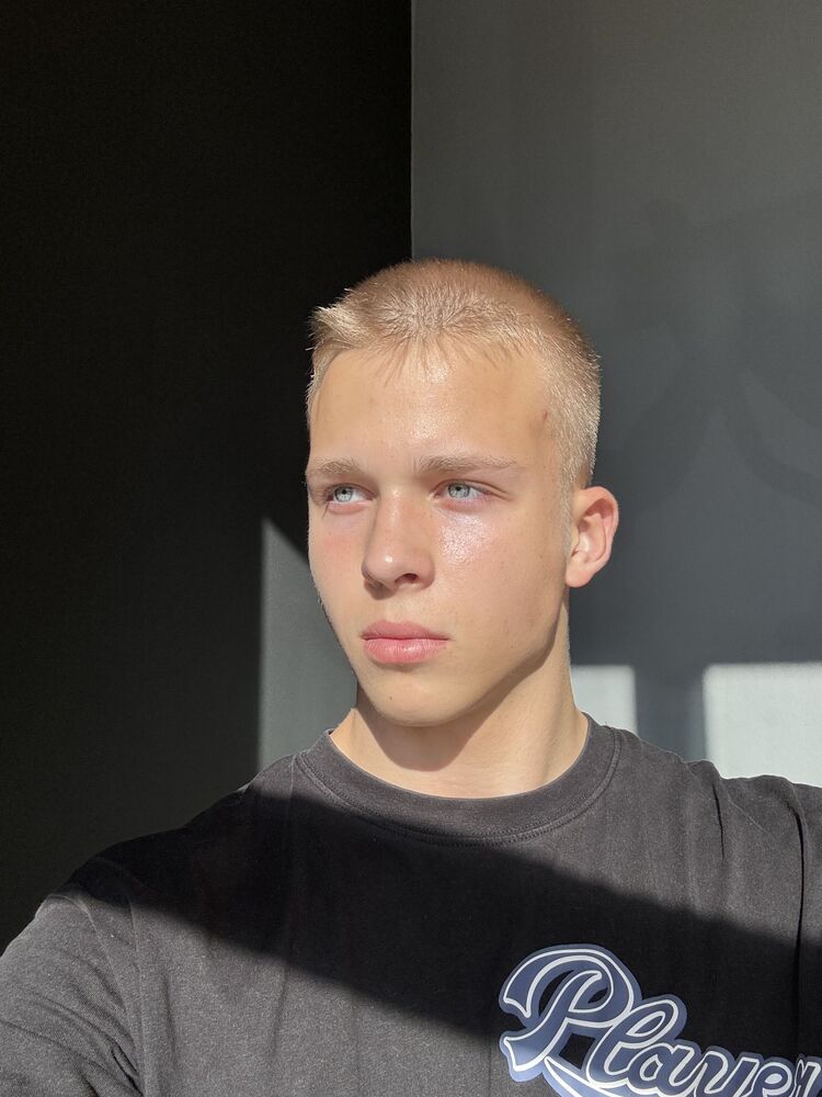  46603630  , 19 ,    