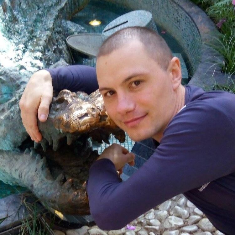  ,   Moise, 39 ,  