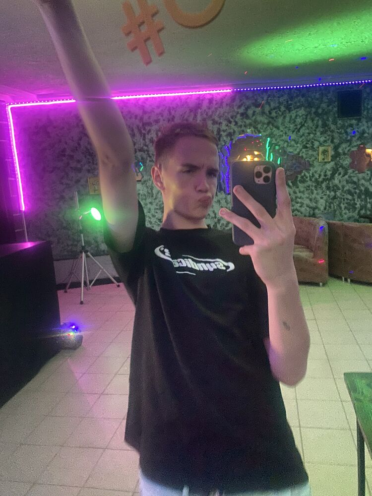  46025360  , 21 ,    