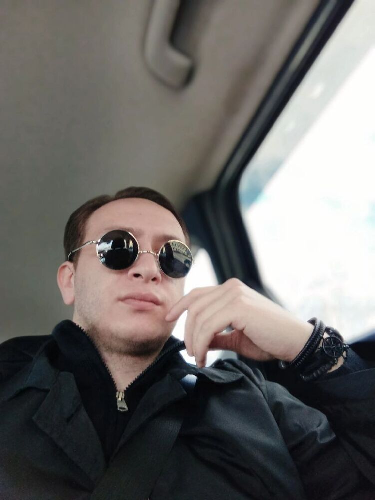  33668910  Aleksandr, 28 ,    An Cabhan