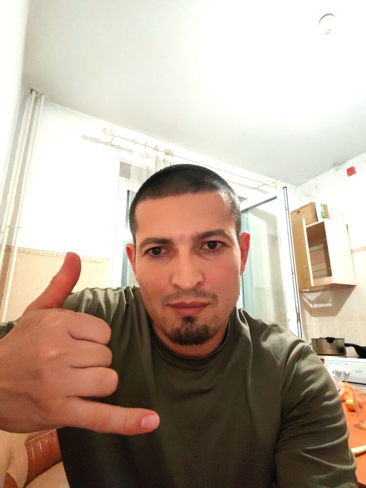  53047160  , 32 ,    