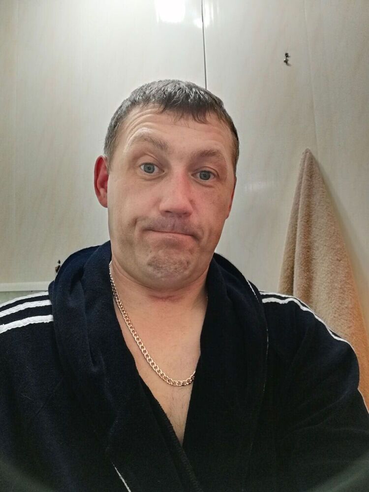  42125140  , 40 ,    