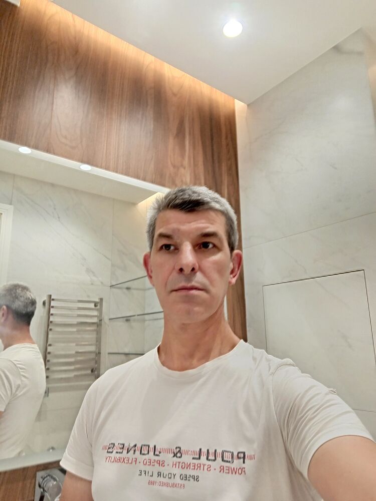 48740270  , 49 ,    