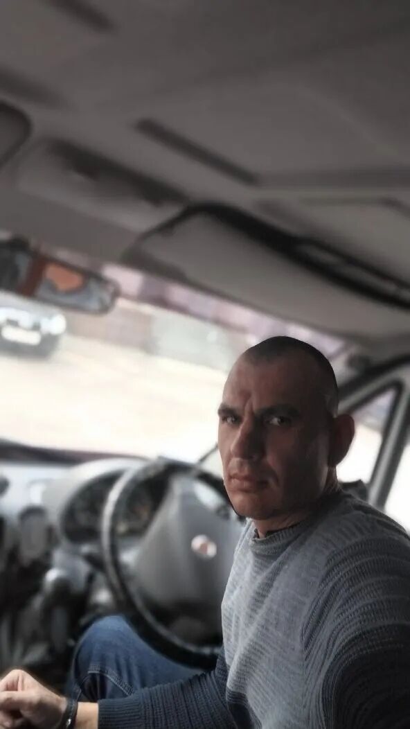  51885310  , 37 ,    