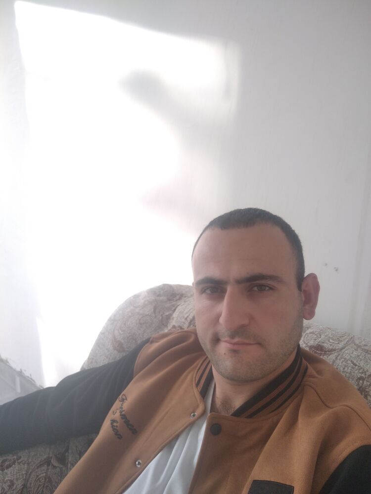  50066950  David, 34 ,    