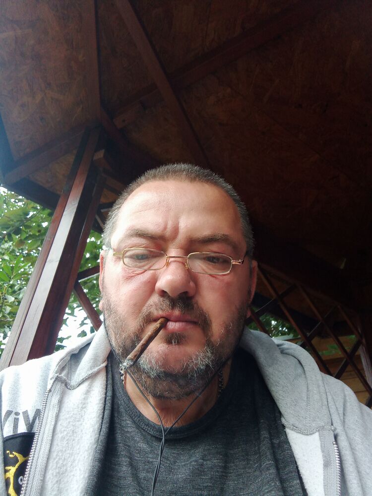  47251070  Alexandr, 47 ,    