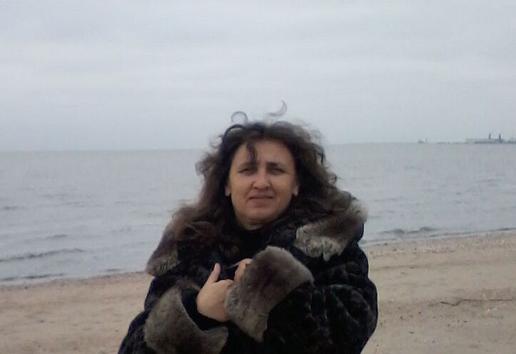  36323840  Liz, 36 ,    