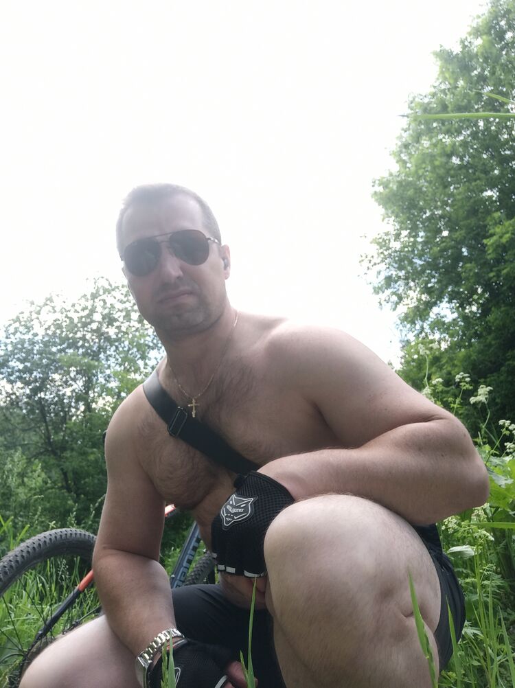  ,   Dima, 44 ,   ,   , c , 