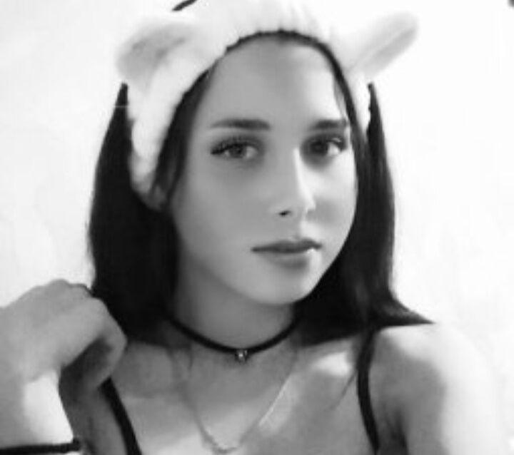  28048590  , 21 ,    