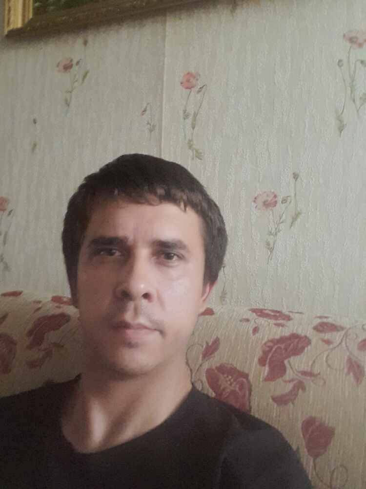  28570540  Sergey, 35 ,     
