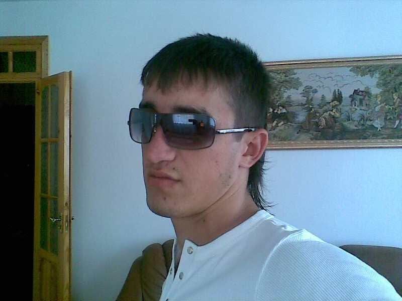  ,   Joni, 33 ,   