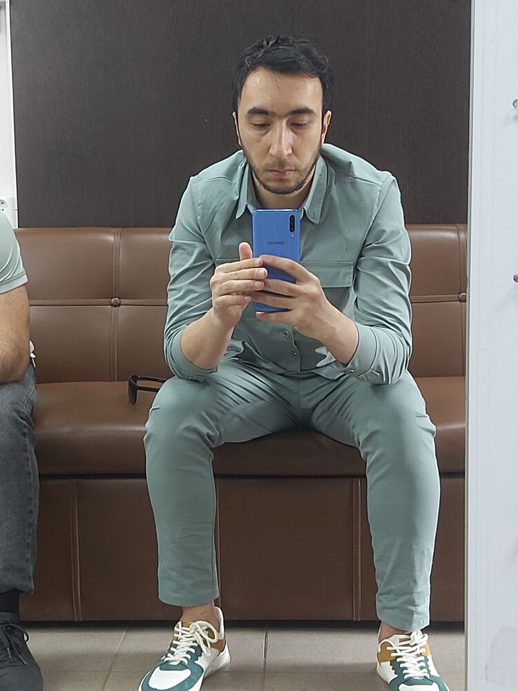  ,   Ali, 33 ,   ,   