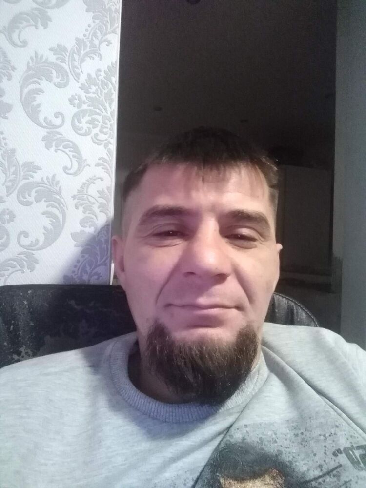  32364850  , 38 ,    