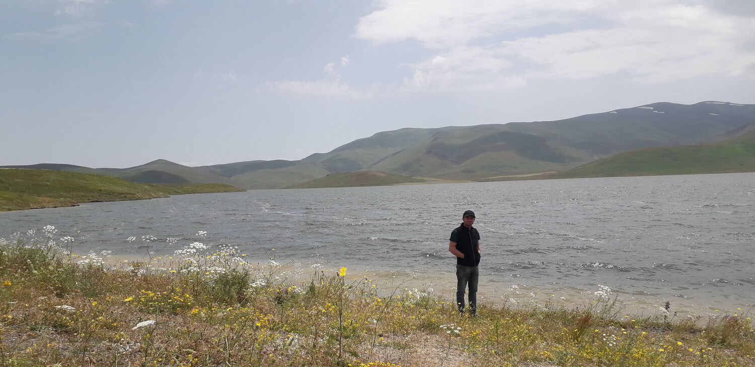  44730470  Gevorg, 31 ,    
