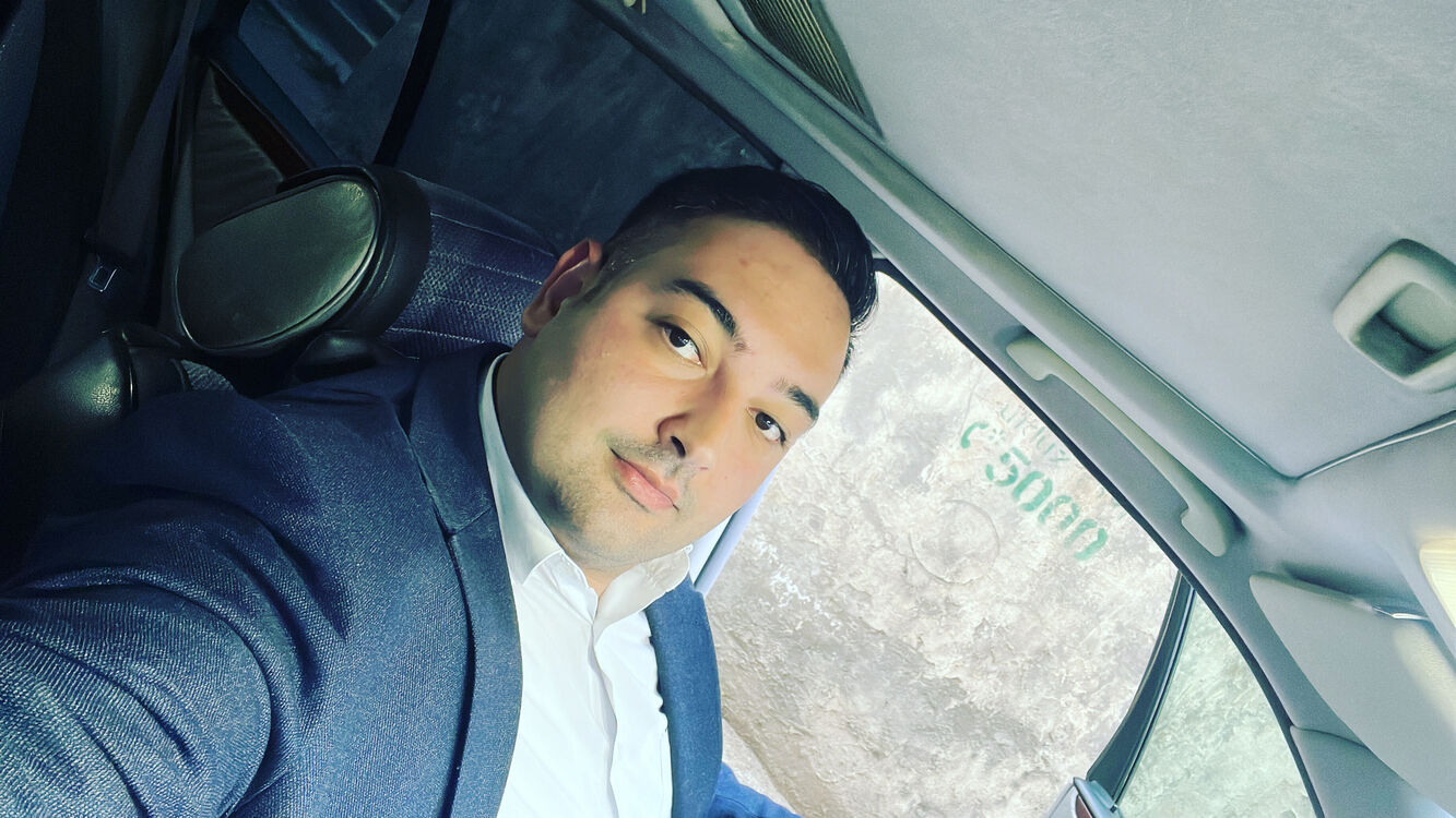  ,   Orxan, 32 ,   ,   , c , 