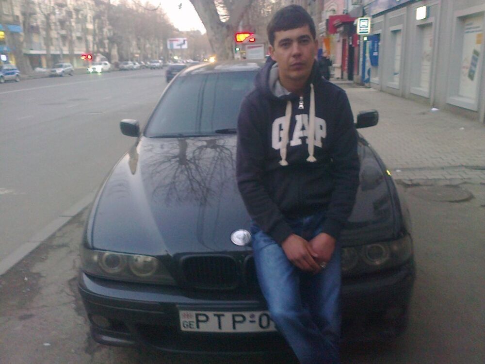  17877800  NEZNAKOMEC, 35 ,    