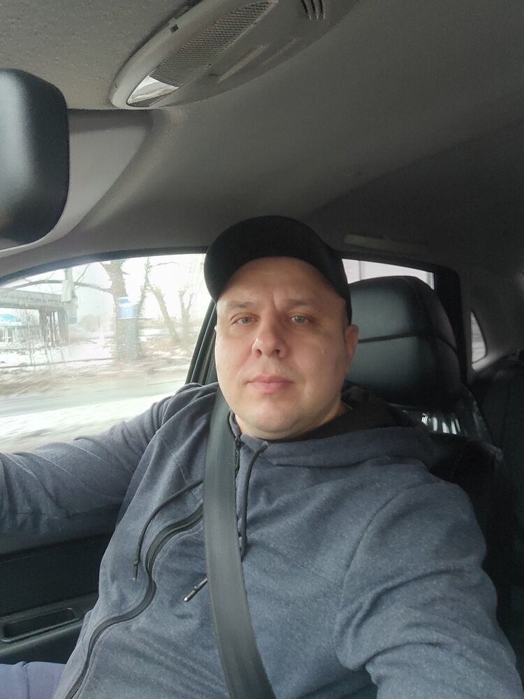  ,   Pavel, 39 ,   ,   , 
