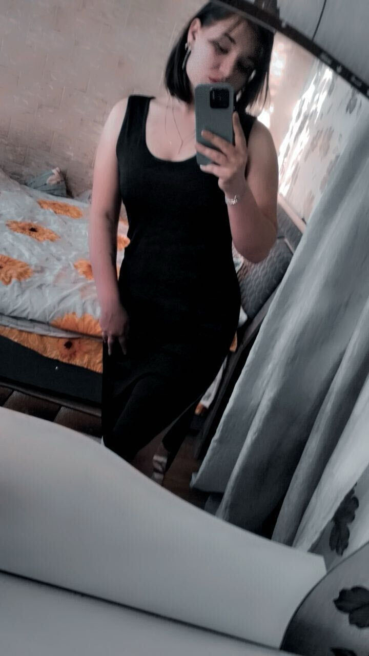  51355300  Alla, 22 ,    