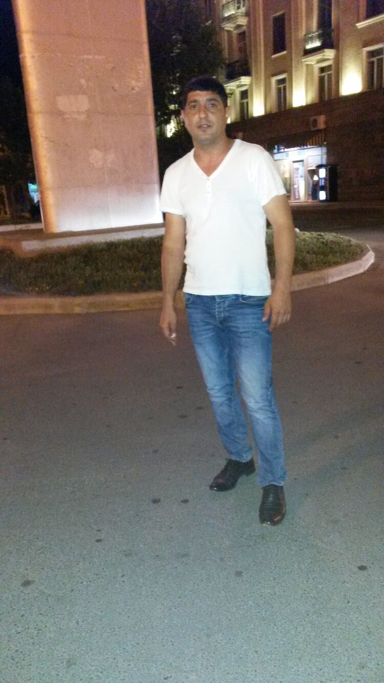  32361200  Ismail, 42 ,    