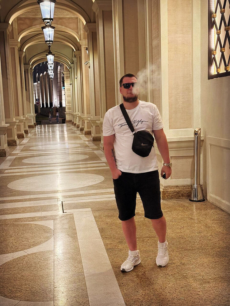  ,   Kirill, 32 ,     , c 