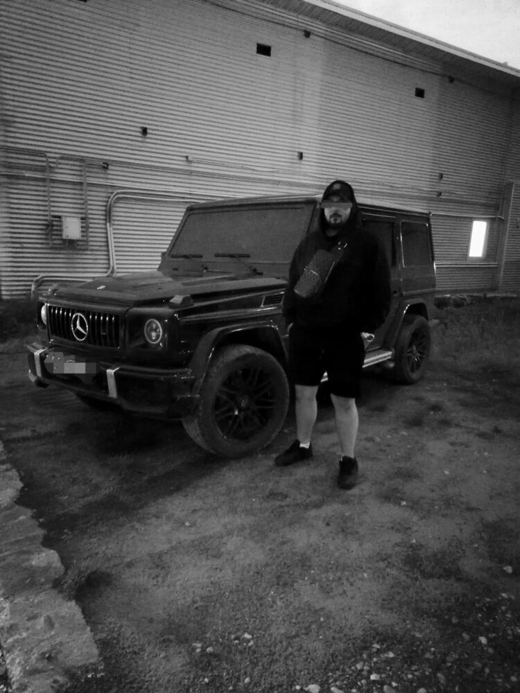  ,   Tony, 29 ,   ,   