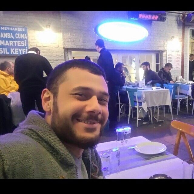  20775440  Mert, 34 ,    