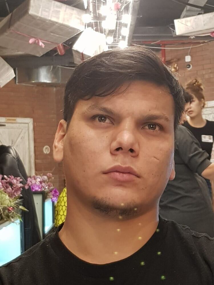  ,   Tim, 32 ,   ,   , c , 