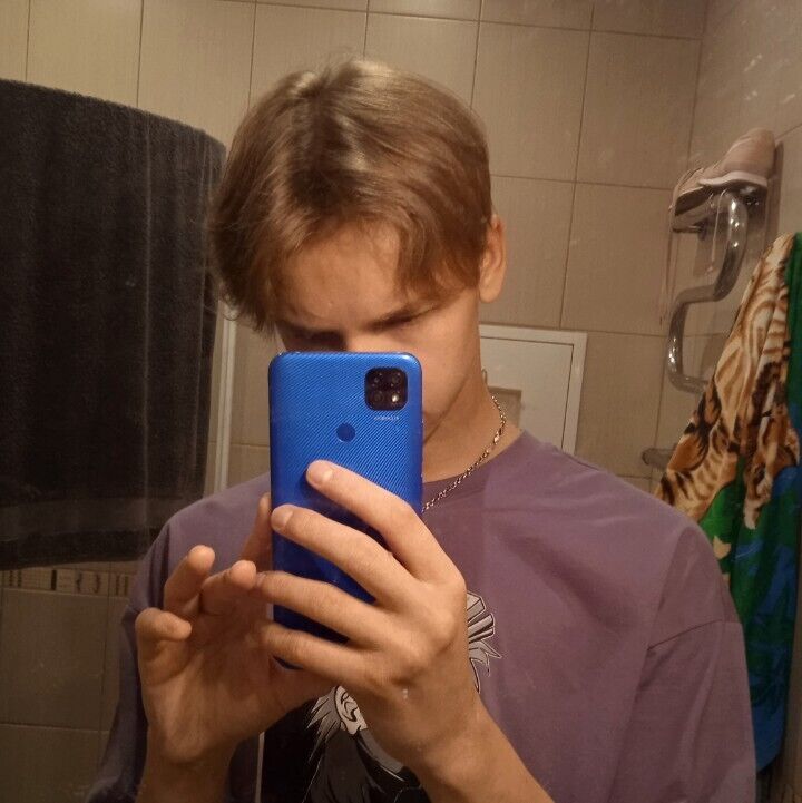  31745540  , 22 ,    