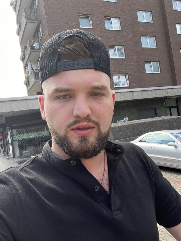  Duisburg,   , 29 ,   ,   , c 