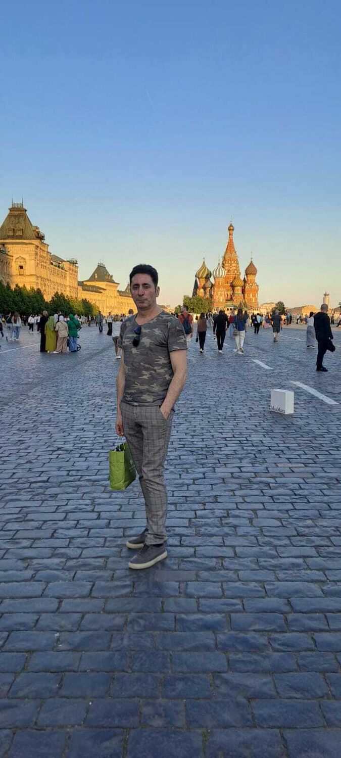  48921940  Tekin, 48 ,    