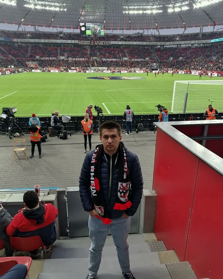  Leverkusen,   , 27 ,   ,   