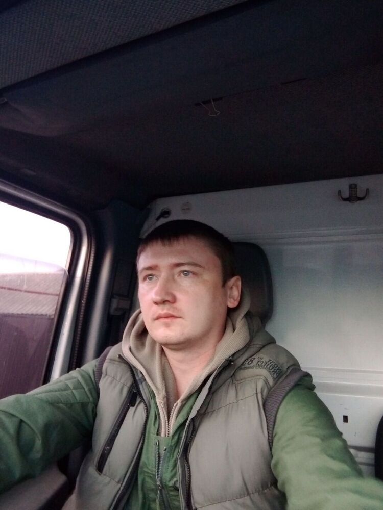  22668100  Dima, 38 ,    