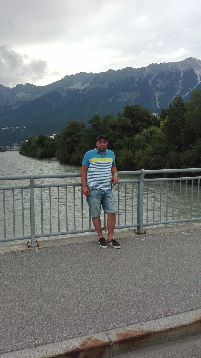  ,   Goga, 37 ,   ,   , c 