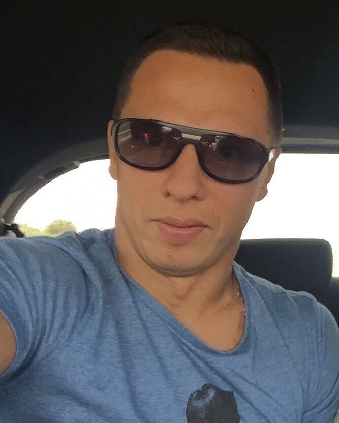  7894440  Sergei, 37 ,    