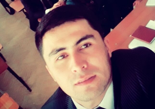  34835220  Shah, 30 ,    