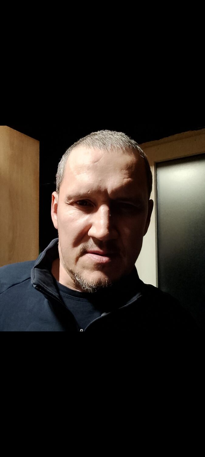  52739040  Rinat, 37 ,    