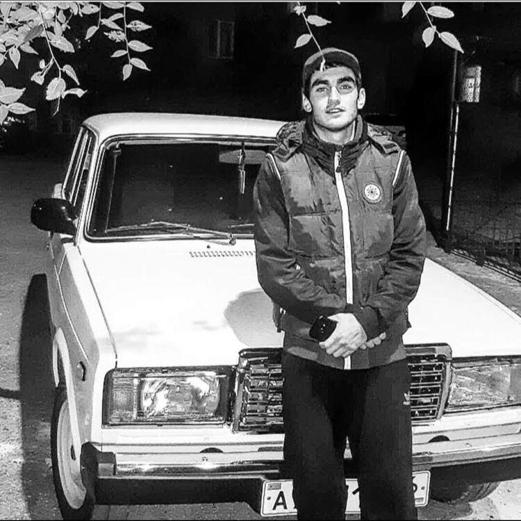 ���� 25025820 ������� YURI, 49 ���, ���� ���������� � �������